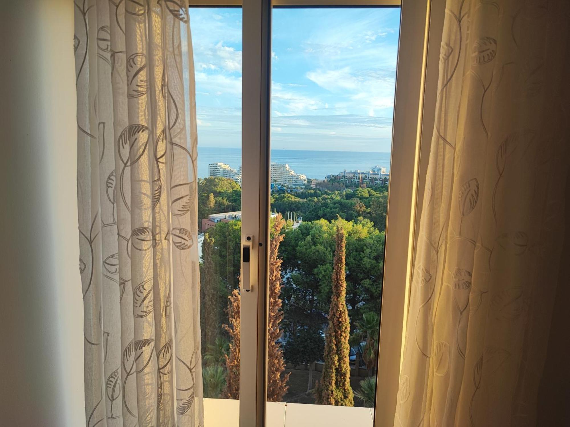 Hercules Paradise 531 Apartamento Con Vistas Al Mar Mediterraneo En Benalmadena A Pasos Del Centro Y Su Vibrante Zona Comercial Disfruta De Una Experiencia Unica En La Costa Del Sol Malaga Andalucia Well-Connected To The Airport Buitenkant foto