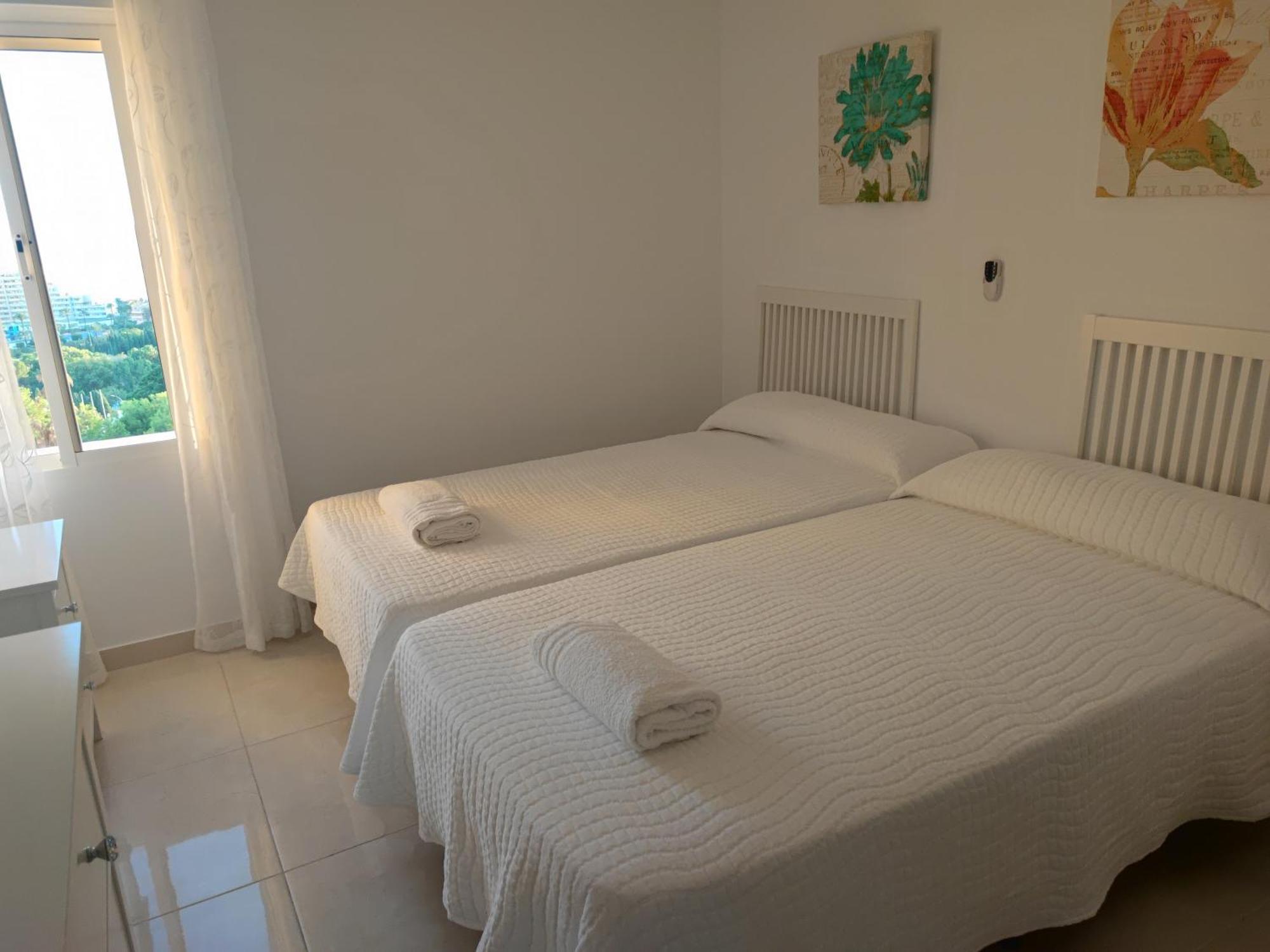 Hercules Paradise 531 Apartamento Con Vistas Al Mar Mediterraneo En Benalmadena A Pasos Del Centro Y Su Vibrante Zona Comercial Disfruta De Una Experiencia Unica En La Costa Del Sol Malaga Andalucia Well-Connected To The Airport Buitenkant foto