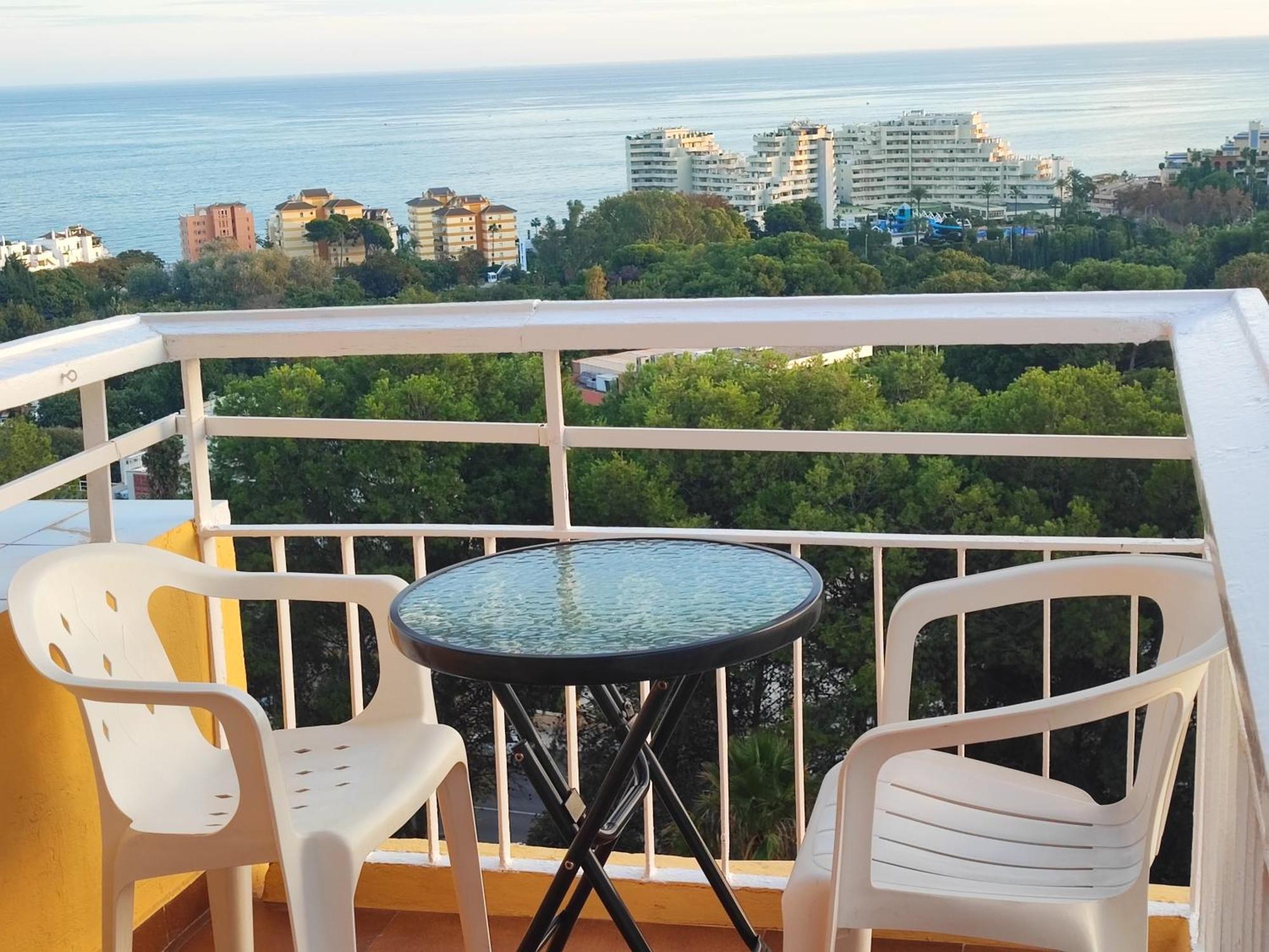Hercules Paradise 531 Apartamento Con Vistas Al Mar Mediterraneo En Benalmadena A Pasos Del Centro Y Su Vibrante Zona Comercial Disfruta De Una Experiencia Unica En La Costa Del Sol Malaga Andalucia Well-Connected To The Airport Buitenkant foto