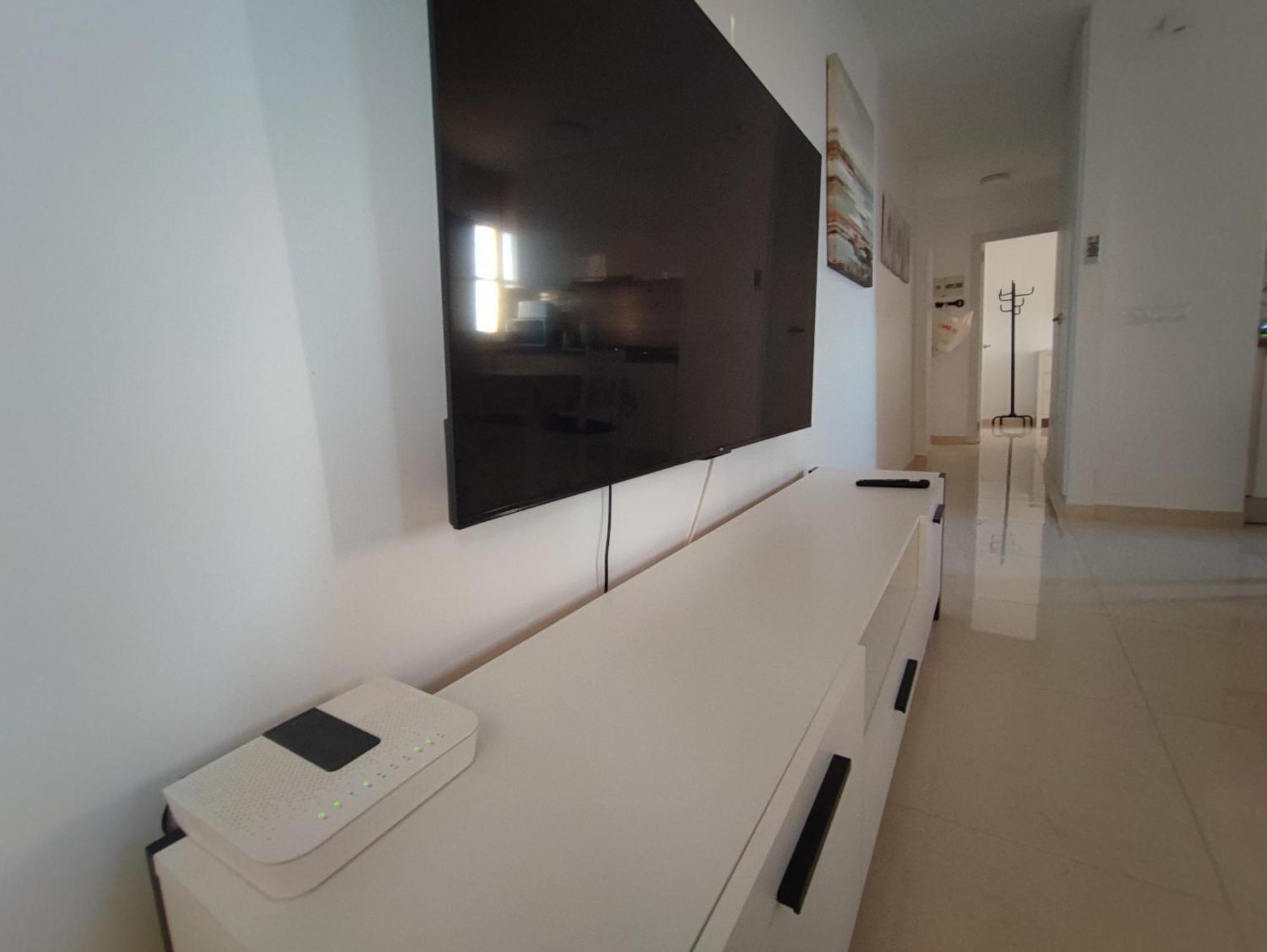 Hercules Paradise 531 Apartamento Con Vistas Al Mar Mediterraneo En Benalmadena A Pasos Del Centro Y Su Vibrante Zona Comercial Disfruta De Una Experiencia Unica En La Costa Del Sol Malaga Andalucia Well-Connected To The Airport Buitenkant foto
